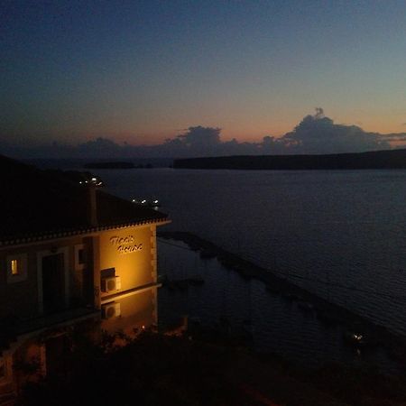 Tina'S House Aparthotel ไปโลส ภายนอก รูปภาพ