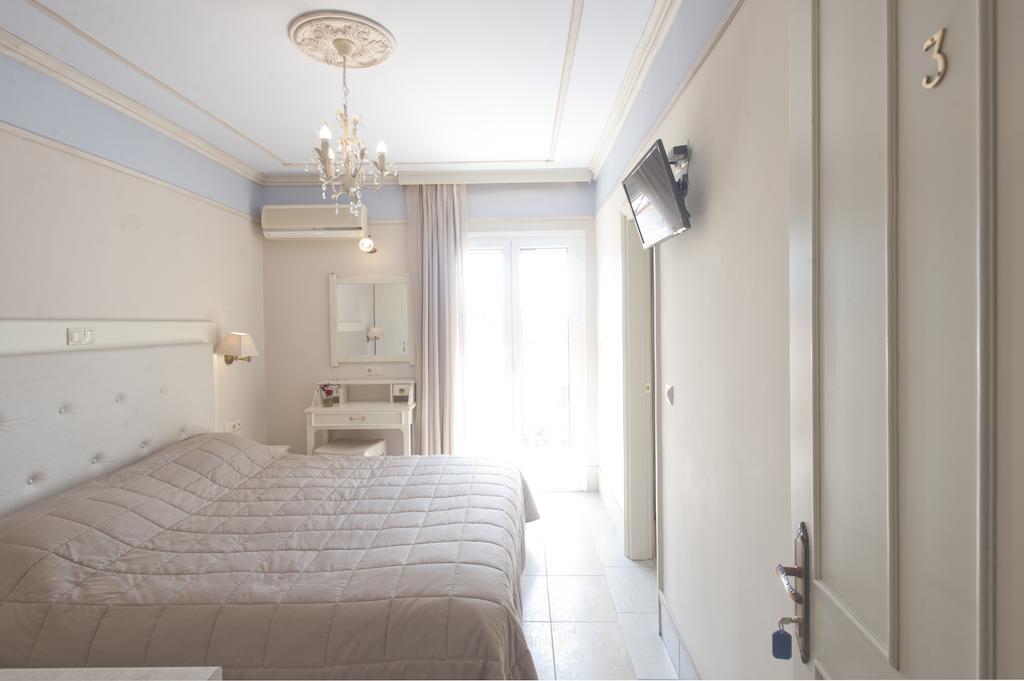 Tina'S House Aparthotel ไปโลส ภายนอก รูปภาพ